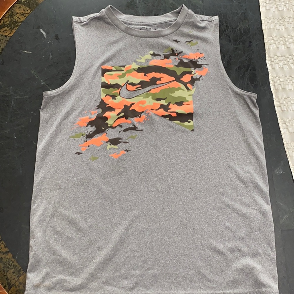 Boys Nike tank